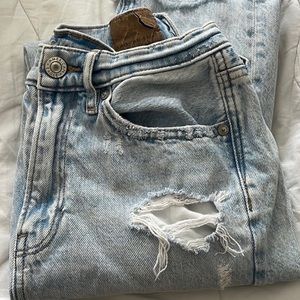 Jeans (bundle) listing for @bbuth01